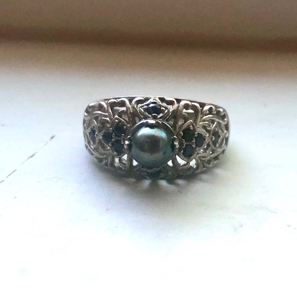 Vintage Jewelry - Pearl & silver ring
